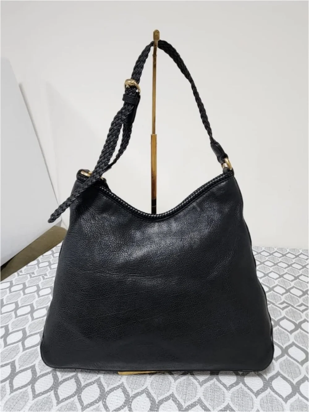 Authentic GUCCI Pebbled Calfskin Medium Marrakech Hobo Bag Black